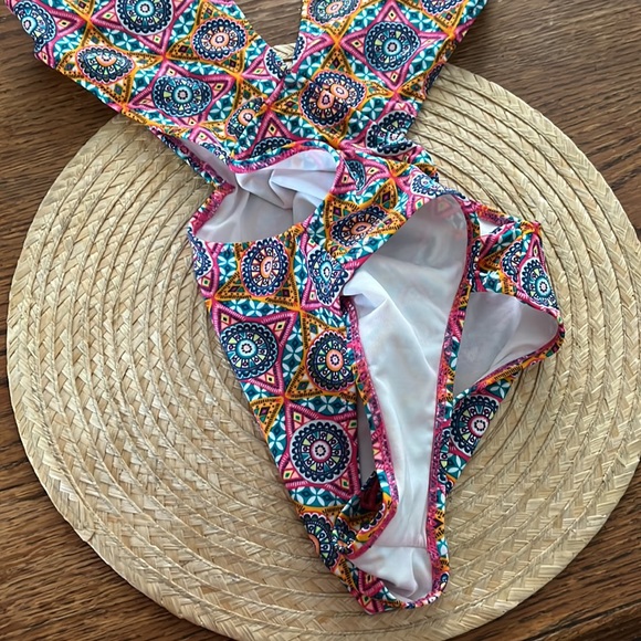 Volcom One State Aztec Print Cutout One-piece Swimsuit Size XS - Picture 9 of 12